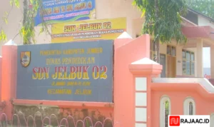 Guru Jember Telanjangi Siswa