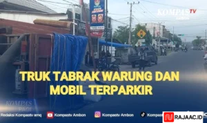 Mobil Dinas Tabrak Warung